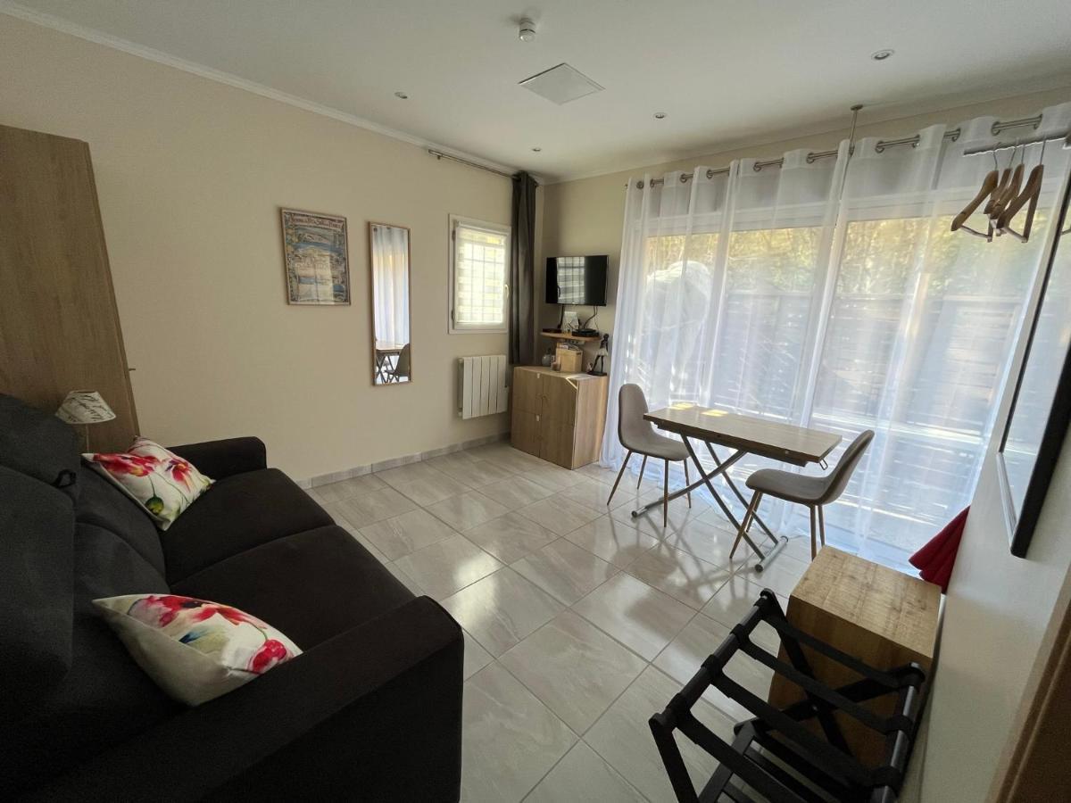 Appartement Au Calme Dans Un Espace Arbore Tourrettes-sur-Loup Εξωτερικό φωτογραφία